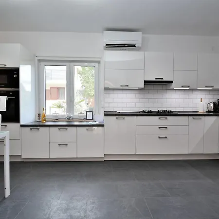 House Lili * Žminj